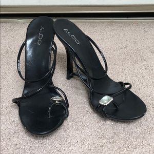 Aldo black heels with toe bling